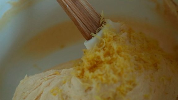 Тесто готово, когда все ингредиенты тщательно... Лимонный кекс: пошаговый фото-рецепт