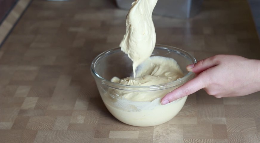 Творожный кекс: В итоге получается густое эластичное тесто.