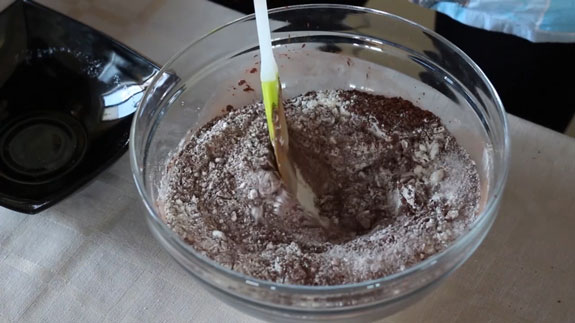Все сухие ингредиенты: муку, сахар, ванильный... Шоколадный торт с творожным суфле: пошаговый фото-рецепт