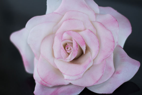 Как сделать розу из мастики