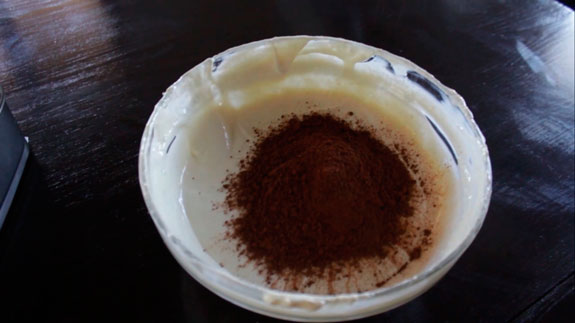 В оставшуюся часть вводим какао и... Шоколадно-ванильный львовский сырник: пошаговый фото-рецепт